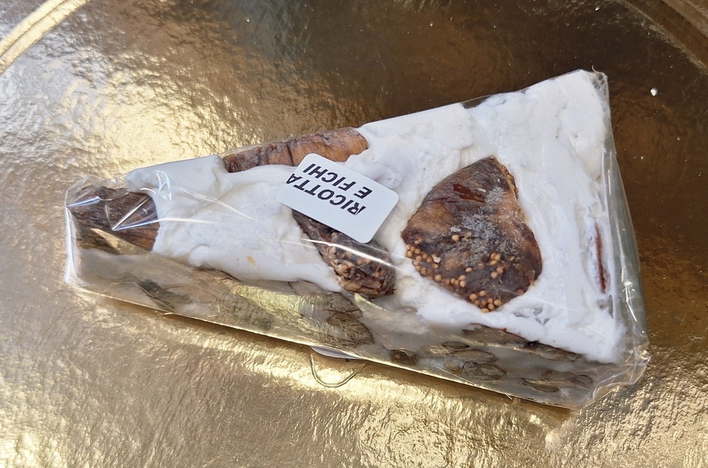 Torta Torrone Ricotta e Fichi