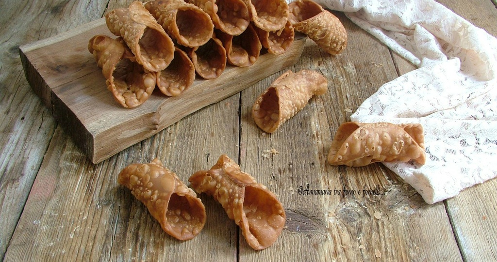 Cannoli Siciliani vuoti 3 kg. Cerasani | https://www.silletti.nl